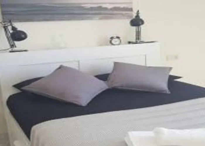 Hotel Capitolio, Valle Estepona